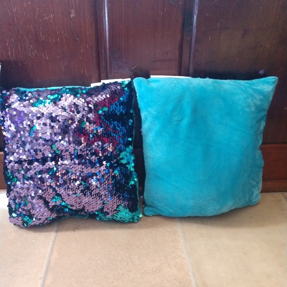 Mini sequin pillows mermaid like - Picture 2 of 5